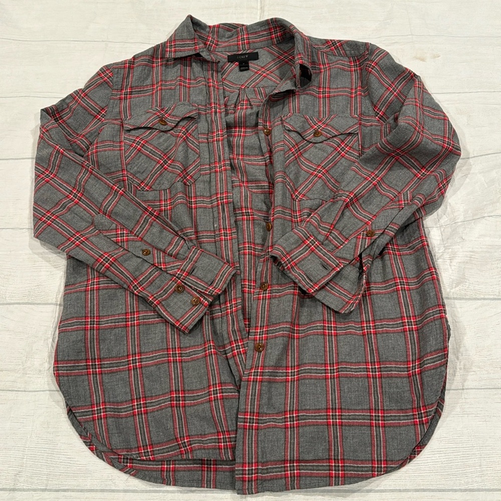 J Crew EUC size zero gray & red plaid button up shirt